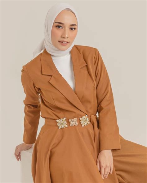 mega iskanti suami pertama|Biodata Mega Iskanti Lengkap Umur dan Agama, Selebgram .